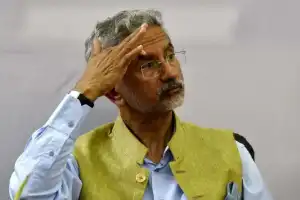 பயங்கரவாதம் தொடர்பில் எச்சரிக்கை வேண்டும்: ஜெய்சங்கர் கருத்து