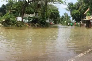 வெள்ள அபாய எச்சரிக்கை மேலும் நீடிப்பு