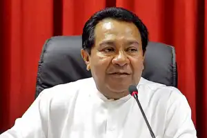 அரசைக் கவிழ்க்க 'மொட்டு' முயன்றால் ஆதரவளியேன் - எஸ்.பி. பகிரங்க அறிவிப்பு