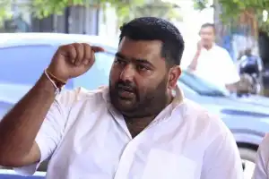 பொலிஸுக்கு எதிராக அங்கஜன் எம்.பியும் கண்டனக் குரல்