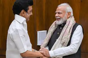 புயல் பாதிப்பு குறித்து தமிழக முதல்வரிடம் தொலைபேசியில் விசாரித்தார் பிரதமர் மோடி 