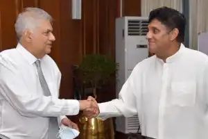 சஜித்துக்குச் சவாலாக இருக்கமாட்டார் ரணில்: ஐக்கிய மக்கள் சக்தி கூறுகின்றது