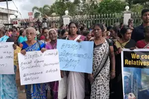 ஜெனிற்றாவை விடுதலை செய்யக்கோரி காணாமல் ஆக்கப்பட்டோரின் உறவுகள் முல்லைத்தீவில் ஆர்ப்பாட்டம் 