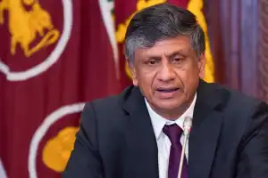 சட்டத்துக்கு முரணாக தேசிய விருதுகளை பெற்றவர்களுக்கு எதிராக நடவடிக்கை