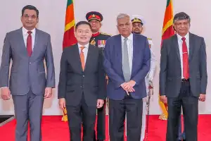 புதிய தூதுவர், உயர்ஸ்தானிகர் நற்சான்றுப் பத்திரங்கள் கையளிப்பு