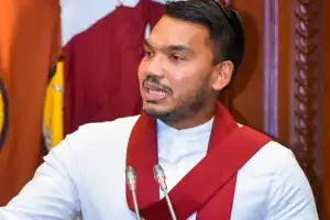 ராஜபக்ஷக்கள் மீது பழி சுமத்தாதீர்கள்: நாமல் கடும் சீற்றம்