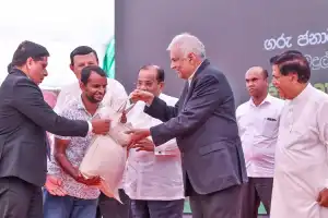 'யாரையும் கடந்து செல்லவோ விட்டுவிடவோ தயாரில்லை'