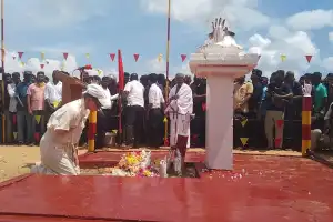  மன்னிப்புச் சபையின் செயலாளர் அஞ்சலி செலுத்தினார்
