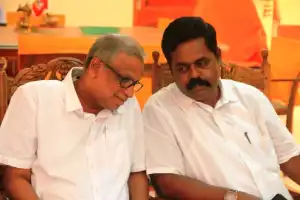 பொது விவாத அரங்கு திறக்குமா? பத்தியாளர்கள் நிலை என்ன?