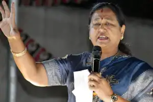 தடுப்பணைகள் அமைத்து தண்ணீரை சேமிக்க வேண்டும்: தமிழக அரசுக்கு தே.மு.தி.க. வலியுறுத்தல்