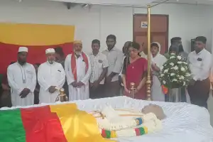 சம்பந்தன் எம்.பியின் புகழுடலுக்கு யாழ். முஸ்லிம் மக்களும் அஞ்சலி 