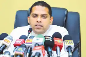 'தற்கொலைக் குண்டுகளை உடலில் தாங்கிக்கொண்டே  ரணிலுடன் இணைந்தோம்':