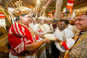 ஜனாதிபதி அநுரகுமார திஸநாயக்க தலதா மாளிகையில் விசேட வழிபாடு