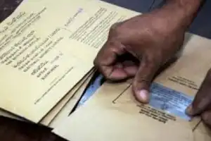 தபால்மூலம் வாக்களிக்க இன்றும் சந்தர்ப்பம்