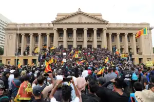 அரகலய காணொளிகளைப் பகிர்ந்தால் சட்ட நடவடிக்கை எடுக்கப்படும்