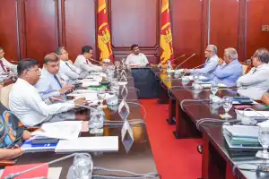 'வீதி அபிவிருத்தி பொருளாதார விருத்திக்கு வழிவகுக்கும்'
