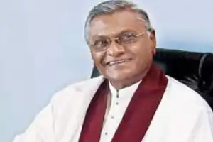 சமலும் 'குட்பாய்'