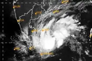 வங்காள விரிகுடாவில் குறைந்த காற்றழுத்த தாழ்வு 