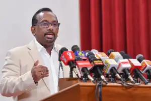 அரசியல் வாழ்க்கையிலிருந்து மஹிந்தானந்த ஓய்வு பெறுகிறார்