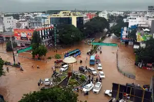 தமிழகத்தில் சிவப்பு எச்சரிக்கை