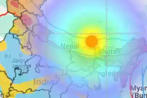 நேபாளத்தில் சக்திவாய்ந்த நிலநடுக்கம்