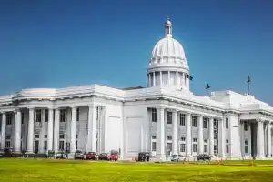 கொழும்பு மாநகர சபை உள்ளிட்ட 18 உள்ளூராட்சி மன்றங்களுக்கான தடை நீக்கம் 