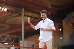 “இளைய காமராஜர்" என அழைக்க வேண்டாம்: த.வெ.க தலைவர் விஜய் கோரிக்கை!  அஹமதாபாத் விமான விபத்தில்...