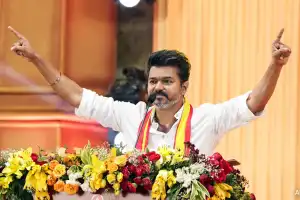 பாஜக, திமுக நாடகத்தை மக்கள் ஏற்க மாட்டார்கள் - தலைவர் விஜய் தெரிவிப்பு !