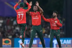 இலங்கை அணியை வீழ்த்தியது பங்களாதேஷ்!