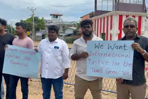 தமிழ் இன அழிப்பிற்கு சர்வதேச நீதிப் பொறிமுறையை வலியுறுத்தி திருகோணமலையில் போராட்டம்!!