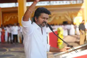 கொள்கை எதிரி பா.ஜ.க. அரசியல் எதிரி தி.மு.க.:  த.வெ.க. மதுரை மாநாட்டில் விஜய் உரை 