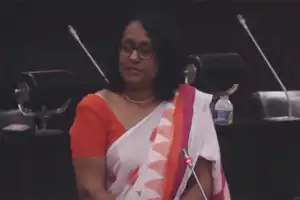 ஊழலுக்கு எதிரான நடவடிக்கை பழிவாங்கல் அல்ல : ஊழலுக்கு முற்றுப்புள்ளி வைக்கும் செயல் - பிரதமர் கருத்து.