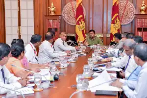 வீட்டுத் திட்டங்களை நிறைவு செய்யுமாறு பணிப்புரை