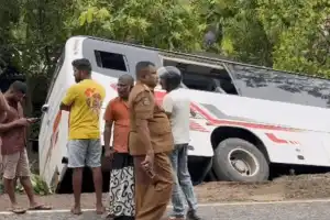எட்டியாந்தோட்டை விபத்தில் ஒருவர் பலி 