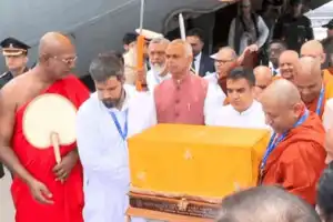 இந்திய அரசாங்கத்தின் முழுமையான அனுசரணையுடன் நாட்டிற்கு கொண்டுவரப்பட்ட புனித தாதுக்கள்