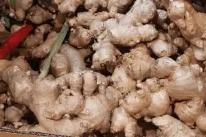 உள்ளூர் சந்தையில் ஆட்டம் காட்டும் இஞ்சி விலை 