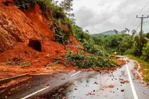இரண்டு மாவட்டங்களுக்கு சிவப்பு எச்சரிக்கை