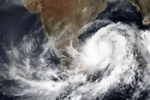 மீண்டும் உருவெடுக்கும் குறைந்த அழுத்த தாழ்வு பகுதி