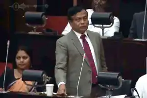 நாம் விரும்பாத சூழலுக்குள் இலங்கை தள்ளப்பட்டுள்ளது என பிரதி அமைச்சர் சுனில் வட்டகல எச்சரிக்கை