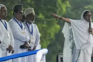 மேற்கு வங்கத்தில் இருந்து பா.ஜ.கவை அகற்றுவதே எங்கள் ஒற்றை நோக்கம்: மம்தா பானர்ஜி தெரிவிப்பு