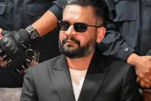 அரசியல் கட்சிகளின் மாணவர் சங்கங்களை கலைக்கும் புதிய நேபாள அரசு