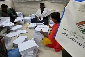 தமிழக தேர்தல் பிரசாரம் நிறைவு; அமைதி கால கட்டுப்பாடுகள்  அமுல்