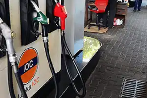 IOC எரிபொருள் விலைகளில் திருத்தம்: டீசல் விலை அதிகரிப்பு