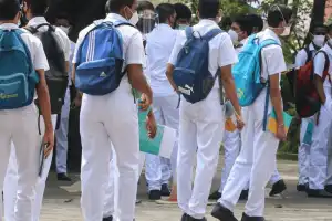 பாடசாலைகளுக்கான முதலாம் தவணை இன்றுடன் நிறைவு