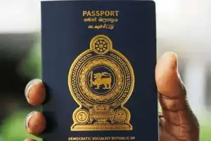 மின்னணு பாஸ்போர்ட் கொள்முதல் - வரி செலுத்துவோர் தலையில் விழும் புதிய இடி