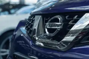 நிசான் தொழிற்சாலையில் சீன கார்கள்? சரிவிலிருந்து மீள நிசான் எடுக்கும் அதிரடி முடிவு