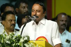 அ.தி.மு.கவை ஒரு பெரு நிறுவனமாக எடப்பாடி பழனிசாமி மாற்றிவிட்டடார்: செங்கோட்டையன் குற்றச்சாட்டு