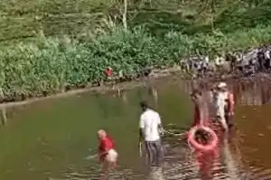 ஆக்ரா ஓயாவில் மூழ்கி 14 வயது மாணவன் மாயம்