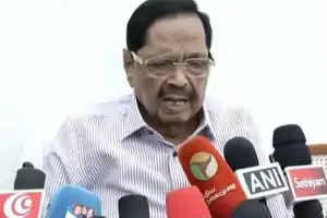 மூன்று கோப்புகளை திறக்காவிட்டால் முதல்வர் மீது உரிமை மீறல் தீா்மானம்: துரைமுருகன் எச்சரிக்கை