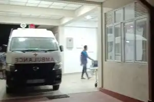 நெடுந்தீவு சென்ற படகு விபத்து - 10 பேர் பாதுகாப்பாக மீட்பு